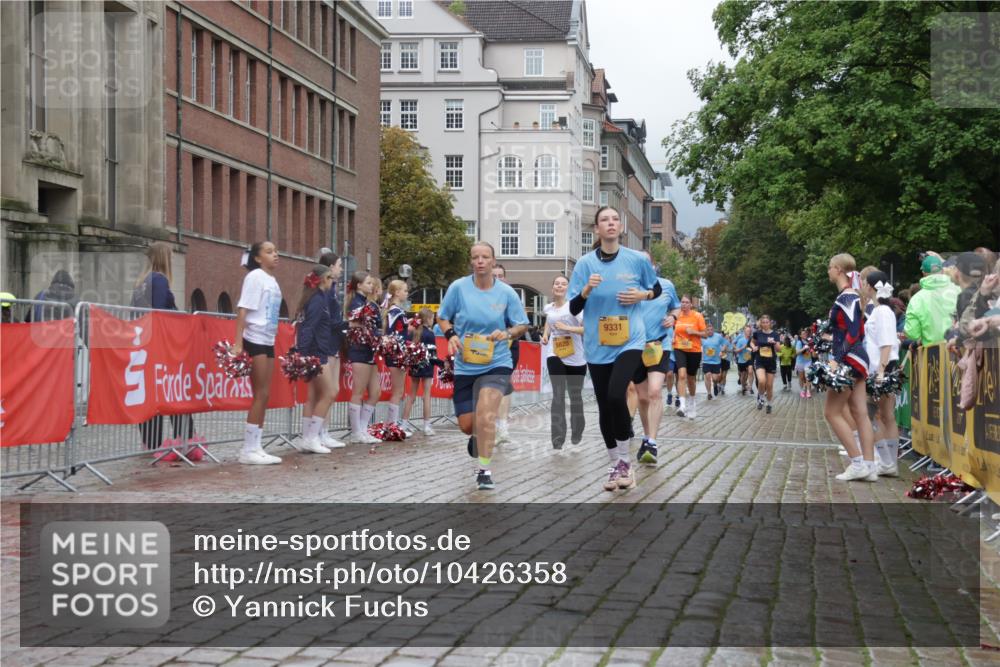 13.09.2026 - Kiel Lauf Yannick Fuchs http://msf.ph/oto/10426358 13.09.2026 11:04:10 Ziel 460, 978, 1204, 1316, 1902, 1906, 2062, 3336, 3378, 4936, 5007, 5008, 5806, 6092, 7016, 10130, 10776, 11151, 11152, 11381, 11856, 643, 1089, 1505, 1698, 1699, 2262, 2807, 2930, 3049, 3120, 5377, 5588, 5820, 6524, 6525, 7205, 7413, 7764, 8107, 9180, 9331, 9581, 9955, 10567, 10856, 11172, 11381, 11930, 12465, 567, 1554, 2298, 2654, 2662, 2750, 2758, 3140, 3141, 3195, 3961, 3963, 4155, 4870, 6010, 6310, 6962, 6963, 7157, 7451, 7686, 8835, 8956, 9067, 9806, 9980, 9987, 11050 meine-sportfotos.de