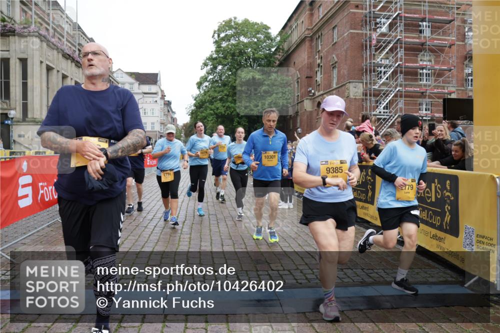 13.09.2026 - Kiel Lauf Yannick Fuchs http://msf.ph/oto/10426402 13.09.2026 09:46:59 Ziel 1402, 2718, 2759, 2779, 4087, 4238, 4940, 5217, 5351, 6074, 6207, 6638, 7731, 7921, 9141, 9385, 10009, 10301, 10322, 10731, 12622, 288, 2527, 3033, 3035, 3361, 3808, 4087, 4906, 6048, 6355, 6577, 6638, 7190, 7213, 7439, 7446, 7675, 7754, 8409, 8887, 8929, 8994, 9832, 10177, 10946, 11859, 11861, 12173, 12552, 12725, 1235, 2587, 5167, 7461, 8524, 9091, 10076, 10224, 10555, 10742, 10744, 11862, 11964, 12635, 167, 181, 3361, 11859 meine-sportfotos.de