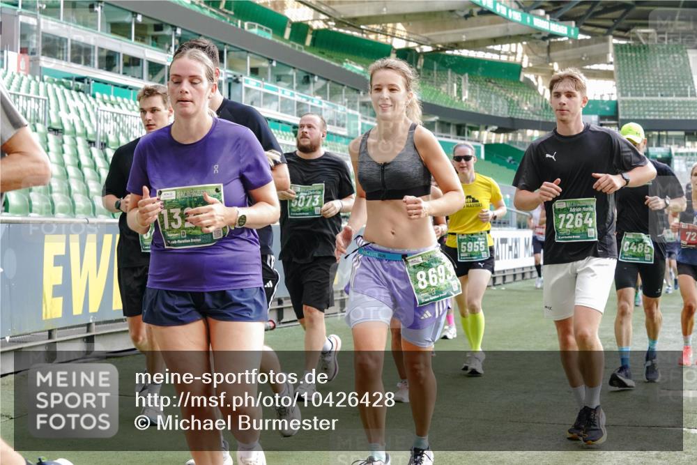 13.09.2026 - 21. swb-Marathon Bremen Michael Burmester http://msf.ph/oto/10426428 13.09.2026 13:25:10 Laufen im Stadion 137, 182, 213, 294, 324, 505, 530, 543, 548, 645, 721, 723, 739, 743, 752, 815, 818, 966, 1273, 1283, 1410, 1443, 1459, 1463, 1471, 1487, 1491, 1504, 1515, 1561, 1597, 1598, 1744, 1828, 1830, 1944, 1953, 2058, 2059, 2095, 2211, 2252, 2267, 2271, 2286, 2298, 2308, 2312, 2323, 2354, 2465, 2483, 2497, 2503, 2506, 2554, 2571, 2591, 2644, 2752, 2762, 2776, 2833, 2878, 2896, 2981, 3005, 3062, 3097, 3142, 3172, 3211, 3259, 3288, 3289, 3298, 3306, 3312, 3329, 3364, 3381, 3390 meine-sportfotos.de