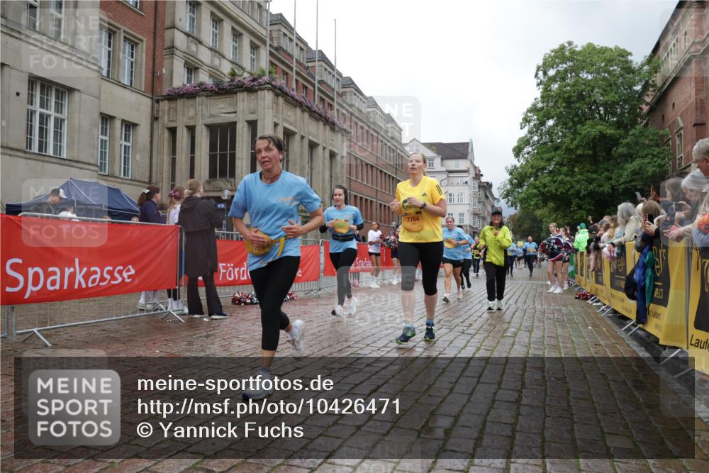 13.09.2026 - Kiel Lauf Yannick Fuchs http://msf.ph/oto/10426471 13.09.2026 11:04:29 Ziel 567, 1554, 2298, 2662, 2750, 2758, 3140, 3141, 3195, 4155, 4758, 4759, 4870, 6010, 6310, 6962, 6963, 7157, 7686, 8956, 9067, 9667, 9806, 9980, 9987, 11050, 12179, 12826, 460, 978, 1204, 1316, 1699, 1902, 1906, 2062, 2262, 2654, 3120, 3195, 3336, 3378, 3961, 3963, 4936, 5007, 5008, 5806, 6092, 6310, 7016, 7413, 7451, 7764, 8107, 8835, 9180, 10130, 10567, 10776, 11151, 11152, 11381, 11856, 12465, 711, 1228, 1289, 1431, 4200, 5963, 6443, 6752, 8697, 8950, 8951 meine-sportfotos.de