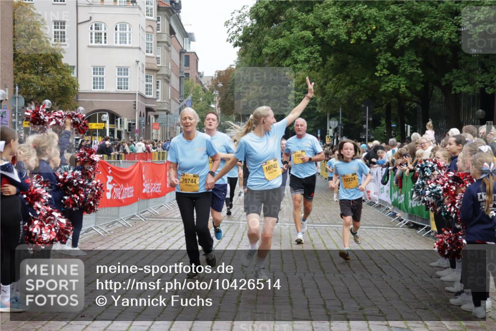 13.09.2026 - Kiel Lauf Yannick Fuchs http://msf.ph/oto/10426514 13.09.2026 09:47:07 Ziel 2587, 2759, 4238, 4940, 5217, 5351, 6074, 7461, 7731, 9091, 10009, 10224, 10301, 10742, 10744, 11862, 11964, 12622, 288, 1402, 2527, 2718, 2779, 3033, 3035, 3808, 4087, 4906, 6048, 6207, 6355, 6638, 7190, 7213, 7439, 7446, 7675, 7754, 7921, 8409, 8887, 8929, 8994, 9141, 9385, 10177, 10301, 10322, 10731, 10946, 12552, 12725, 544, 1235, 1324, 2870, 3192, 5167, 6575, 8231, 8524, 9634, 10076, 10555, 12635, 288, 3361, 6355, 6577, 7439, 9832, 10177, 11859 meine-sportfotos.de