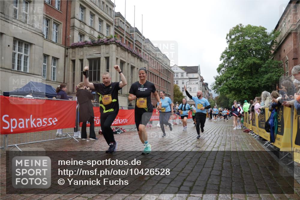13.09.2026 - Kiel Lauf Yannick Fuchs http://msf.ph/oto/10426528 13.09.2026 11:04:36 Ziel 567, 1554, 2298, 2662, 2758, 4155, 4200, 4758, 4759, 4870, 7157, 8697, 8950, 8951, 8956, 9067, 9667, 9815, 9818, 9980, 9987, 10016, 12252, 12826, 460, 978, 1204, 1316, 1554, 1902, 1906, 2062, 2654, 2750, 3140, 3141, 3195, 3336, 3378, 3961, 3963, 4936, 5007, 5008, 5806, 6010, 6092, 6310, 6962, 6963, 7016, 7451, 7686, 8835, 9806, 9980, 10130, 10776, 11050, 11151, 11152, 11856, 12179, 711, 1056, 1228, 1289, 1431, 1861, 2804, 4211, 4391, 5963, 6443, 6752, 1902 meine-sportfotos.de