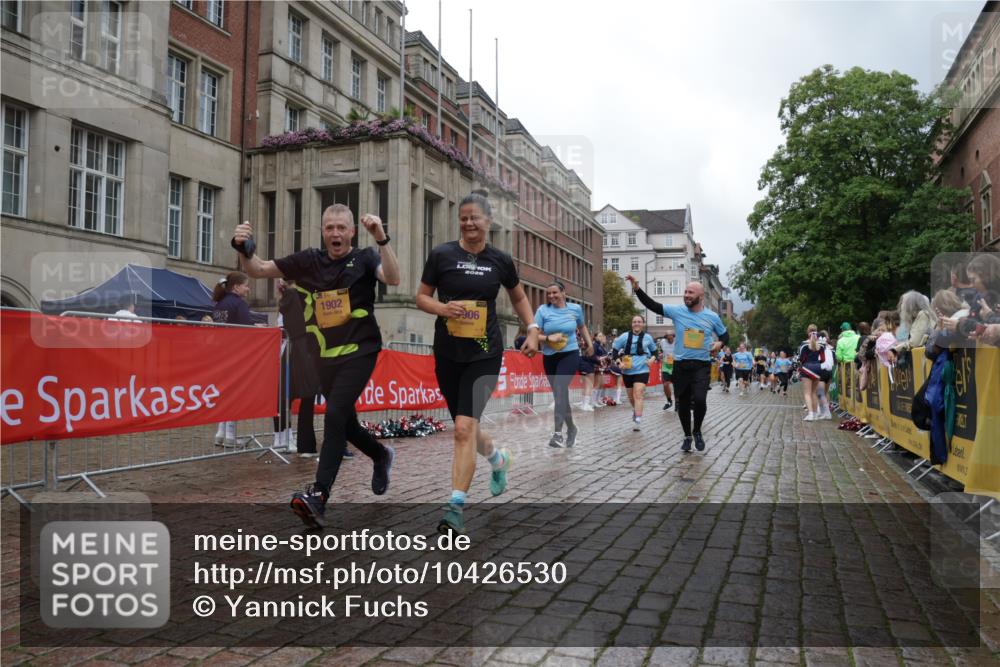 13.09.2026 - Kiel Lauf Yannick Fuchs http://msf.ph/oto/10426530 13.09.2026 11:04:36 Ziel 567, 1554, 2298, 2662, 2758, 4155, 4200, 4758, 4759, 4870, 7157, 8697, 8950, 8951, 8956, 9067, 9667, 9815, 9818, 9980, 9987, 10016, 12252, 12826, 460, 978, 1204, 1316, 1554, 1902, 1906, 2062, 2654, 2750, 3140, 3141, 3195, 3336, 3378, 3961, 3963, 4936, 5007, 5008, 5806, 6010, 6092, 6310, 6962, 6963, 7016, 7451, 7686, 8835, 9806, 9980, 10130, 10776, 11050, 11151, 11152, 11856, 12179, 711, 1056, 1228, 1289, 1431, 1861, 2804, 4211, 4391, 5963, 6443, 6752, 1902 meine-sportfotos.de
