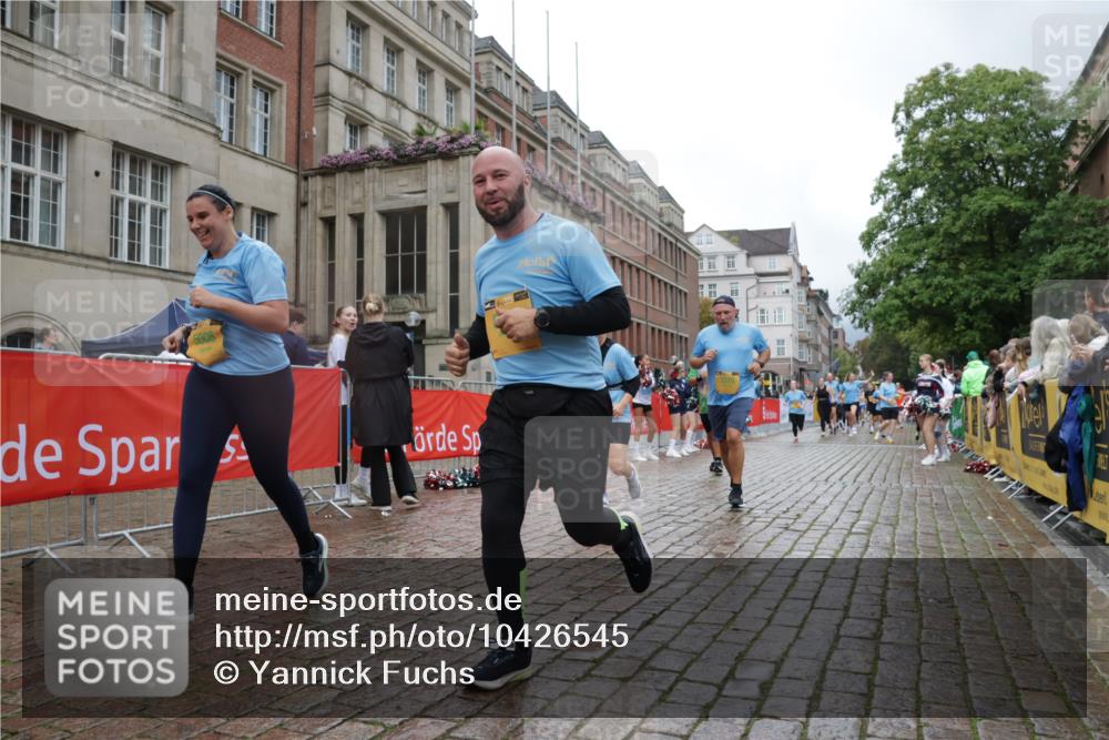 13.09.2026 - Kiel Lauf Yannick Fuchs http://msf.ph/oto/10426545 13.09.2026 11:04:38 Ziel 567, 711, 1228, 2758, 4155, 4200, 4758, 4759, 4870, 7157, 8697, 8950, 8951, 8956, 9667, 9815, 9818, 10016, 10593, 12252, 12438, 12826, 460, 567, 978, 1204, 1316, 1554, 2062, 2298, 2654, 2662, 2750, 3140, 3141, 3195, 3336, 3378, 3961, 3963, 4155, 4870, 4936, 5007, 5008, 5806, 6010, 6092, 6310, 6962, 6963, 7016, 7451, 7686, 8835, 9067, 9806, 9980, 9987, 10130, 10776, 11050, 11151, 11152, 11856, 12179, 1056, 1289, 1431, 1861, 2093, 2804, 4211, 4391, 5963, 6443, 6752, 1902 meine-sportfotos.de