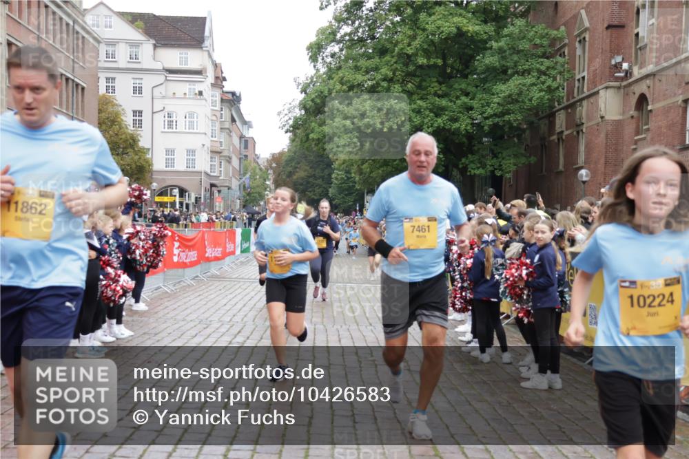 13.09.2026 - Kiel Lauf Yannick Fuchs http://msf.ph/oto/10426583 13.09.2026 09:47:11 Ziel 1235, 2587, 5167, 7461, 8524, 9091, 10009, 10076, 10224, 10742, 10744, 11862, 11964, 12635, 1402, 2527, 2718, 2759, 2779, 3033, 3035, 3808, 4087, 4238, 4906, 4940, 5217, 5351, 6048, 6074, 6207, 6638, 7190, 7213, 7446, 7675, 7731, 7754, 7921, 8409, 8887, 8929, 8994, 9141, 9385, 10009, 10301, 10322, 10731, 12552, 12622, 12725, 544, 591, 1324, 2870, 3192, 3629, 6072, 6575, 6639, 8231, 8540, 8777, 9634, 9936, 10555, 288, 3033, 3035, 6355, 6577, 7439, 9832, 10177 meine-sportfotos.de