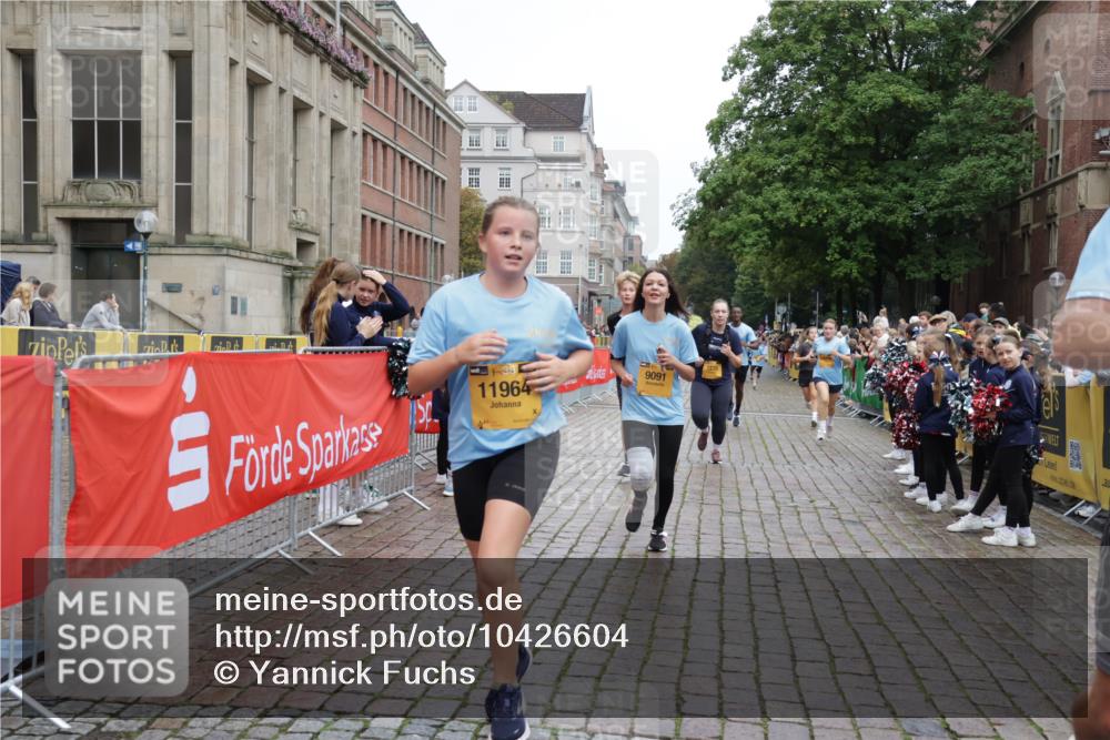 13.09.2026 - Kiel Lauf Yannick Fuchs http://msf.ph/oto/10426604 13.09.2026 09:47:12 Ziel 1235, 2587, 5167, 7461, 8524, 9091, 10076, 10224, 10742, 10744, 11862, 11964, 12635, 1402, 2527, 2718, 2759, 2779, 3033, 3035, 3808, 4087, 4238, 4906, 4940, 5217, 5351, 6048, 6074, 6207, 6638, 7190, 7213, 7446, 7675, 7731, 7754, 7921, 8409, 8887, 8929, 8994, 9141, 9385, 10009, 10301, 10322, 10731, 12622, 12725, 544, 591, 1324, 2870, 3192, 3629, 5517, 6072, 6575, 6639, 6696, 8231, 8540, 8777, 9634, 9936, 10555, 10789, 288, 3033, 3035, 6048, 6355, 6577, 7439, 9832, 10177 meine-sportfotos.de