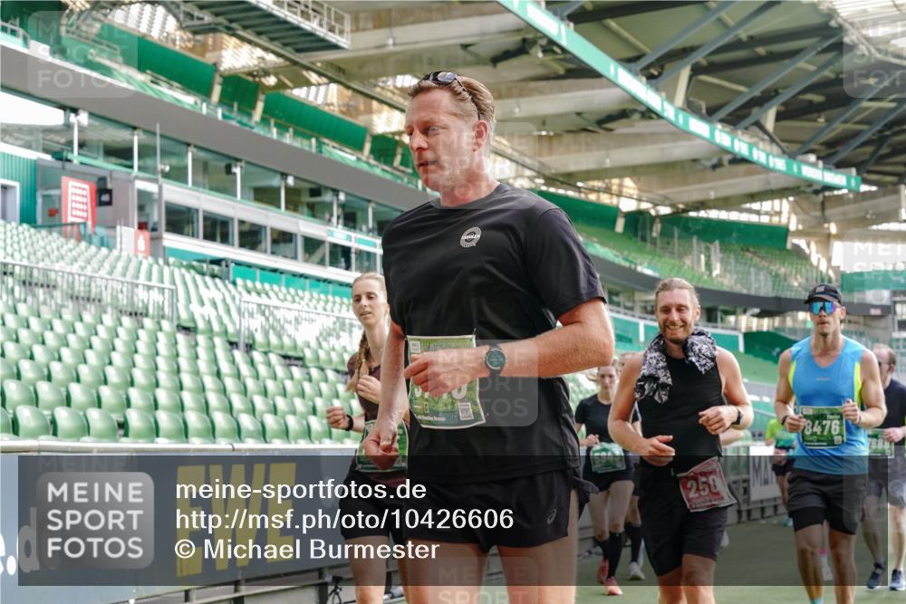 13.09.2026 - 21. swb-Marathon Bremen Michael Burmester http://msf.ph/oto/10426606 13.09.2026 13:25:15 Laufen im Stadion 137, 182, 213, 294, 505, 530, 543, 548, 645, 721, 723, 739, 743, 752, 815, 818, 966, 1273, 1283, 1410, 1443, 1459, 1463, 1471, 1487, 1491, 1504, 1515, 1530, 1561, 1744, 1828, 1830, 1944, 1953, 2058, 2059, 2095, 2211, 2252, 2267, 2271, 2298, 2308, 2312, 2323, 2354, 2382, 2384, 2465, 2483, 2497, 2503, 2506, 2554, 2571, 2591, 2644, 2752, 2762, 2776, 2833, 2878, 2896, 2981, 3005, 3062, 3097, 3142, 3172, 3211, 3259, 3289, 3298, 3306, 3312, 3329, 3381, 3390 meine-sportfotos.de