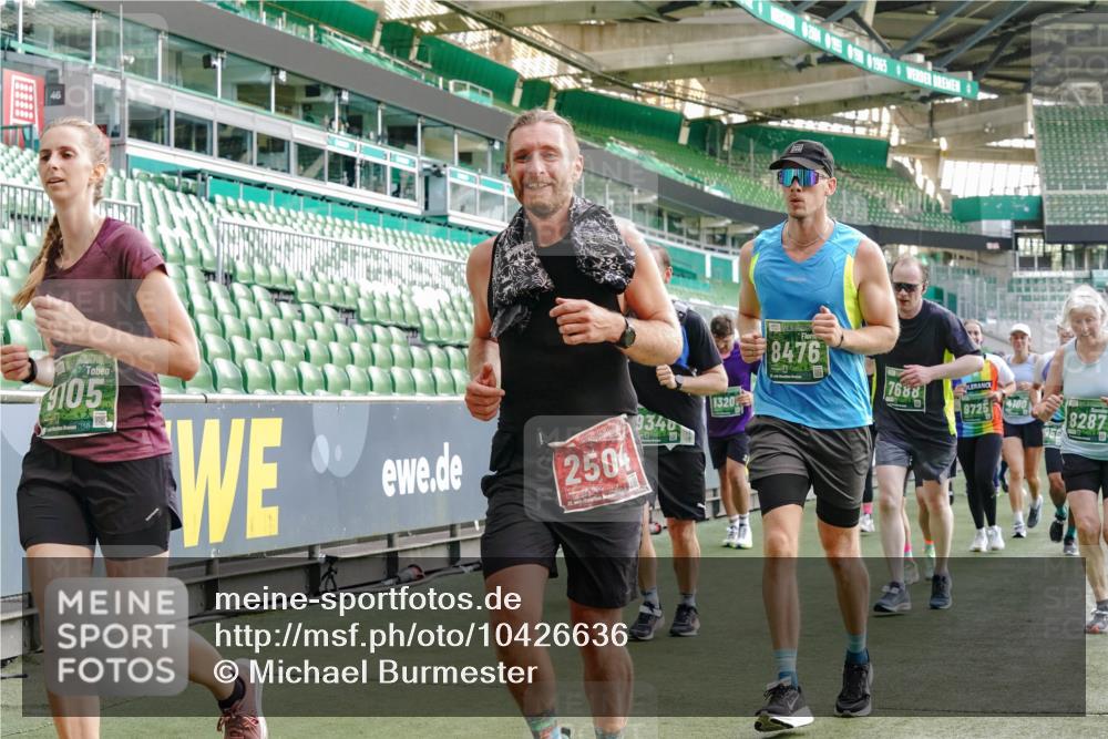 13.09.2026 - 21. swb-Marathon Bremen Michael Burmester http://msf.ph/oto/10426636 13.09.2026 13:25:16 Laufen im Stadion 137, 182, 213, 294, 505, 530, 543, 548, 645, 721, 723, 739, 743, 752, 815, 818, 966, 1273, 1283, 1410, 1443, 1459, 1463, 1471, 1487, 1491, 1504, 1515, 1530, 1561, 1618, 1744, 1828, 1830, 1944, 1953, 2058, 2059, 2095, 2211, 2252, 2267, 2271, 2298, 2308, 2312, 2323, 2354, 2382, 2384, 2465, 2483, 2497, 2503, 2506, 2554, 2571, 2591, 2644, 2675, 2752, 2762, 2776, 2833, 2878, 2896, 2981, 3005, 3062, 3097, 3142, 3172, 3211, 3259, 3289, 3298, 3306, 3312, 3329, 3381, 3390 meine-sportfotos.de