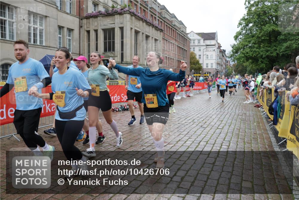 13.09.2026 - Kiel Lauf Yannick Fuchs http://msf.ph/oto/10426706 13.09.2026 11:05:01 Ziel 1056, 1861, 2093, 2142, 2308, 2804, 4211, 4391, 5021, 6393, 8149, 9330, 9605, 9647, 10003, 10138, 10217, 10484, 10679, 11948, 12406, 12472, 567, 711, 1228, 1289, 1431, 1554, 2298, 2662, 2758, 4155, 4200, 4758, 4759, 4870, 5963, 6443, 6752, 7157, 8697, 8950, 8951, 8956, 9067, 9667, 9815, 9818, 9980, 9987, 10016, 10217, 10593, 11906, 12252, 12438, 12472, 12826, 1186, 1476, 2070, 3159, 3284, 4262, 5002, 6447, 7386, 7716, 7860, 8124, 8949, 11094, 11341, 567, 1554, 2298, 2758 meine-sportfotos.de