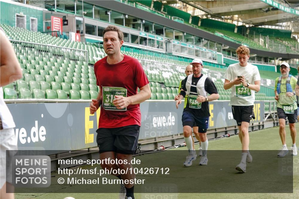 13.09.2026 - 21. swb-Marathon Bremen Michael Burmester http://msf.ph/oto/10426712 13.09.2026 13:02:16 Laufen im Stadion 150, 242, 282, 318, 440, 531, 687, 722, 930, 936, 946, 1006, 1067, 1163, 1250, 1436, 1448, 1460, 1582, 1611, 1896, 2033, 2047, 2062, 2276, 2292, 2345, 2364, 2370, 2378, 2409, 2421, 2485, 2491, 2513, 2560, 2561, 2627, 2638, 2666, 2668, 2779, 2900, 2987, 3013, 3044, 3114, 3163, 3164, 3187, 3248, 3258, 3294, 3334, 3372, 3374, 3375, 3392, 3496, 3524, 3526, 3527, 3576, 3585, 3603, 3667, 3721, 3806, 3852, 3893, 3938, 3970, 3983, 4000, 4077, 4133, 4506, 4558 meine-sportfotos.de