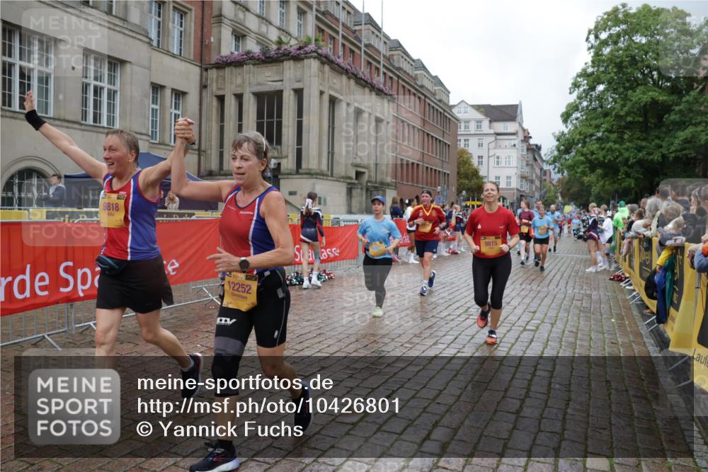 13.09.2026 - Kiel Lauf Yannick Fuchs http://msf.ph/oto/10426801 13.09.2026 11:05:12 Ziel 1186, 2142, 2308, 3159, 4262, 5002, 5021, 7860, 8124, 9605, 10003, 11094, 711, 1056, 1228, 1289, 1431, 1861, 2093, 2804, 4211, 4391, 5021, 5963, 6393, 6443, 6752, 8149, 8697, 9330, 9647, 9815, 9818, 10016, 10138, 10217, 10484, 10593, 10679, 11906, 11948, 12252, 12406, 12438, 12472, 1476, 1491, 2070, 2365, 3122, 3284, 3421, 5909, 6447, 7386, 7716, 7899, 8334, 8949, 10133, 11160, 11341, 4200, 4758, 4759, 8697, 8950, 8951, 9667, 12826 meine-sportfotos.de