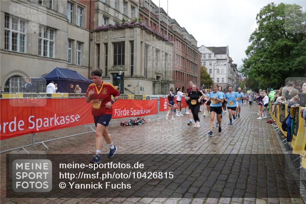 13.09.2026 - Kiel Lauf Yannick Fuchs http://msf.ph/oto/10426815 13.09.2026 11:05:14 Ziel 1186, 2308, 3159, 3284, 4262, 5002, 6447, 7860, 8124, 8949, 9605, 10003, 11094, 11341, 711, 1056, 1228, 1289, 1431, 1861, 2093, 2142, 2804, 4211, 4391, 5021, 5963, 6393, 6443, 6752, 8149, 8697, 9330, 9647, 9815, 10003, 10016, 10138, 10217, 10484, 10593, 10679, 11906, 11948, 12406, 12438, 12472, 1476, 1491, 2070, 2365, 3122, 3352, 3421, 5888, 5909, 5954, 7386, 7716, 7899, 8334, 9480, 9589, 9747, 10133, 11160, 711, 4200, 4758, 4759, 8697, 8950, 8951, 9667 meine-sportfotos.de
