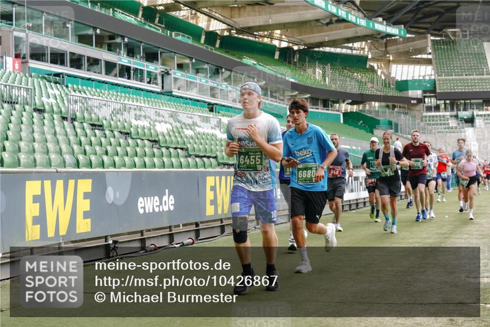 13.09.2026 - 21. swb-Marathon Bremen Michael Burmester http://msf.ph/oto/10426867 13.09.2026 13:02:20 Laufen im Stadion 150, 282, 318, 440, 531, 722, 930, 936, 946, 1006, 1067, 1163, 1250, 1436, 1448, 1460, 1582, 1611, 1896, 2033, 2047, 2062, 2276, 2292, 2345, 2364, 2370, 2378, 2421, 2491, 2513, 2561, 2627, 2638, 2666, 2668, 2779, 2900, 2987, 3013, 3044, 3114, 3163, 3164, 3187, 3248, 3258, 3294, 3334, 3372, 3374, 3375, 3392, 3460, 3496, 3526, 3527, 3576, 3585, 3603, 3667, 3721, 3806, 3852, 3893, 3938, 3970, 3983, 4000, 4077, 4133, 4506, 4558 meine-sportfotos.de