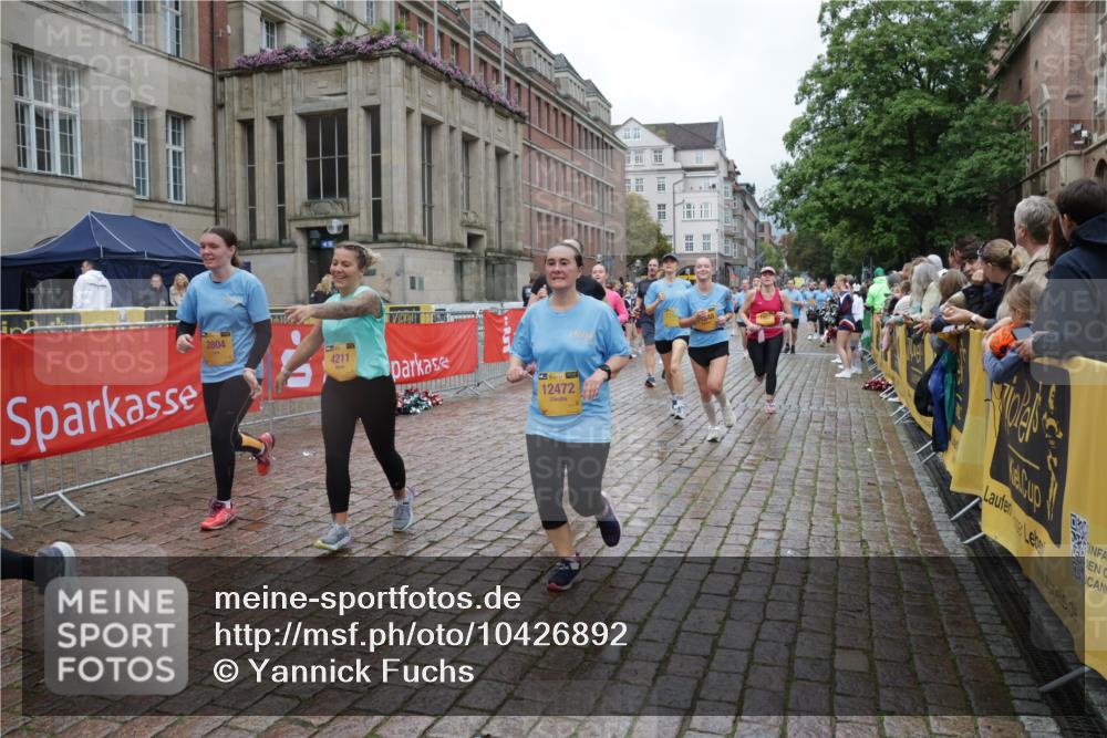 13.09.2026 - Kiel Lauf Yannick Fuchs http://msf.ph/oto/10426892 13.09.2026 11:05:25 Ziel 1476, 1491, 2070, 3122, 3284, 3421, 5909, 6447, 7386, 7716, 7860, 8334, 8949, 10133, 11094, 11160, 11341, 1056, 1186, 1861, 2093, 2142, 2308, 2804, 3159, 4211, 4262, 4391, 5002, 5021, 6393, 8124, 8149, 9330, 9605, 9647, 10003, 10138, 10217, 10484, 10679, 11094, 11948, 12406, 12472, 2365, 3352, 4979, 5888, 5954, 6162, 6668, 7899, 8498, 9480, 9589, 9747, 10386, 10599, 11618, 12012, 12233, 1056, 1228, 1289, 1431, 1861, 2804, 4211, 5963, 6443, 6752 meine-sportfotos.de