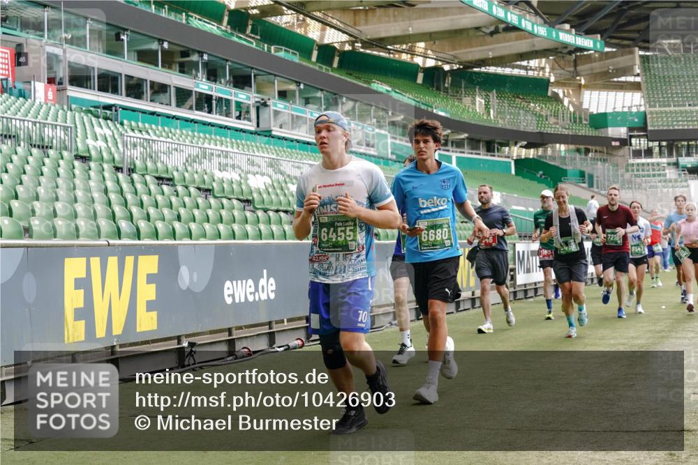 13.09.2026 - 21. swb-Marathon Bremen Michael Burmester http://msf.ph/oto/10426903 13.09.2026 13:02:20 Laufen im Stadion 150, 282, 318, 440, 531, 722, 930, 936, 946, 1006, 1067, 1163, 1250, 1436, 1448, 1460, 1582, 1611, 1896, 2033, 2047, 2062, 2276, 2292, 2345, 2364, 2370, 2378, 2421, 2491, 2513, 2561, 2627, 2638, 2666, 2668, 2779, 2900, 2987, 3013, 3044, 3114, 3163, 3164, 3187, 3248, 3258, 3294, 3334, 3372, 3374, 3375, 3392, 3460, 3496, 3526, 3527, 3576, 3585, 3603, 3667, 3721, 3806, 3852, 3893, 3938, 3970, 3983, 4000, 4077, 4133, 4506, 4558 meine-sportfotos.de