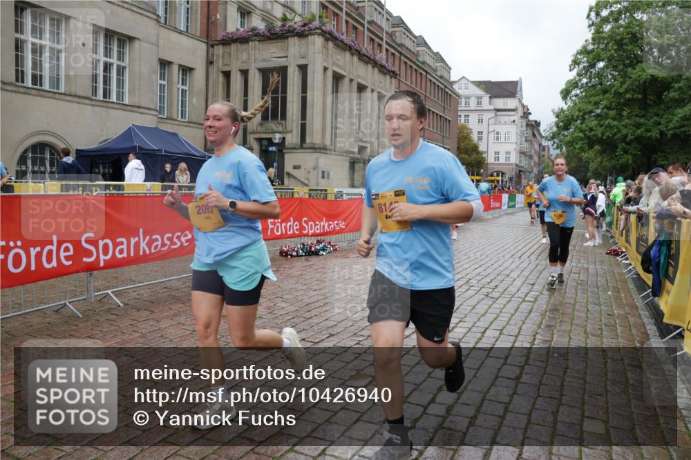 13.09.2026 - Kiel Lauf Yannick Fuchs http://msf.ph/oto/10426940 13.09.2026 11:05:32 Ziel 1491, 2365, 3122, 3352, 3421, 4979, 5888, 5909, 5954, 7899, 8334, 9480, 9589, 9747, 10133, 10599, 11160, 11618, 1186, 1476, 2070, 2093, 2142, 2308, 3159, 3284, 4262, 5002, 5021, 6447, 7386, 7716, 7860, 8124, 8149, 8949, 9330, 9605, 10003, 10133, 10138, 11094, 11341, 2959, 4058, 4148, 4153, 4764, 5526, 5925, 6162, 6668, 8323, 8498, 8879, 9279, 10386, 10557, 11049, 12012, 12233, 12649, 1056, 1861, 2093, 2804, 4211, 4391, 6393, 8149 meine-sportfotos.de