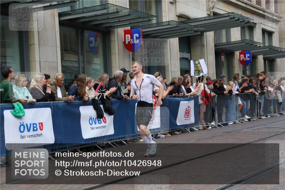13.09.2026 - 21. swb-Marathon Bremen Strokosch-Dieckow http://msf.ph/oto/10426948 13.09.2026 13:06:50 Ziel 749, 1540, 1863, 3118, 3794, 3973, 4808, 6053, 7636, 7876, 8980, 9708, 9927, 508, 521, 788, 1009, 1770, 1921, 2832, 3127, 3910, 4574, 4777, 5238, 6784, 6951, 8580, 8888 meine-sportfotos.de