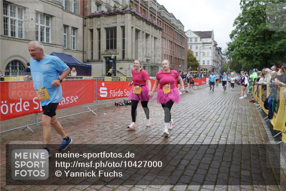 13.09.2026 - Kiel Lauf Yannick Fuchs http://msf.ph/oto/10427000 13.09.2026 11:05:41 Ziel 2365, 2959, 3352, 4148, 4153, 4764, 4979, 5526, 5888, 5954, 6162, 6668, 7899, 8498, 9480, 9589, 9747, 10386, 10557, 10599, 11049, 11618, 12012, 12233, 1186, 1476, 1491, 2070, 2308, 3122, 3159, 3284, 3421, 4262, 5002, 5909, 6447, 7386, 7716, 7860, 8124, 8334, 8949, 10133, 11094, 11160, 11341, 1111, 1359, 3475, 4058, 4392, 4980, 5187, 5229, 5756, 5925, 6307, 6823, 7942, 8295, 8323, 8452, 8879, 9016, 9279, 9757, 10830, 11218, 11372, 12133, 12356, 12649 meine-sportfotos.de