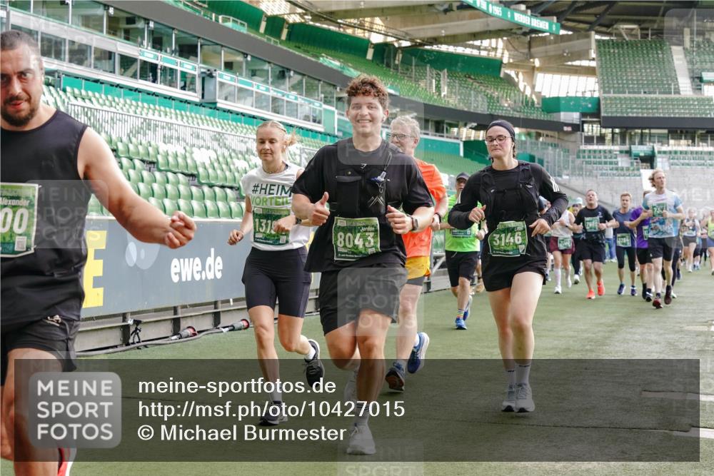 13.09.2026 - 21. swb-Marathon Bremen Michael Burmester http://msf.ph/oto/10427015 13.09.2026 13:25:29 Laufen im Stadion 202, 213, 294, 505, 530, 543, 548, 645, 723, 739, 752, 815, 818, 966, 1283, 1410, 1443, 1459, 1463, 1471, 1487, 1491, 1504, 1515, 1530, 1561, 1618, 1744, 1828, 1830, 1944, 1953, 2058, 2059, 2095, 2211, 2252, 2267, 2271, 2298, 2308, 2312, 2323, 2354, 2382, 2384, 2483, 2497, 2506, 2508, 2554, 2558, 2571, 2591, 2644, 2656, 2675, 2752, 2762, 2776, 2833, 2878, 2896, 2970, 2981, 3005, 3047, 3062, 3097, 3142, 3172, 3211, 3259, 3298, 3306, 3312, 3329, 3359, 3381, 3390, 3433 meine-sportfotos.de