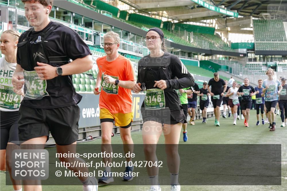 13.09.2026 - 21. swb-Marathon Bremen Michael Burmester http://msf.ph/oto/10427042 13.09.2026 13:25:30 Laufen im Stadion 202, 213, 294, 505, 530, 543, 548, 645, 723, 739, 752, 815, 818, 966, 1283, 1410, 1443, 1459, 1463, 1471, 1487, 1491, 1504, 1515, 1530, 1561, 1618, 1744, 1828, 1830, 1944, 1953, 2058, 2059, 2095, 2211, 2267, 2271, 2298, 2308, 2312, 2323, 2354, 2382, 2384, 2483, 2497, 2506, 2508, 2554, 2558, 2571, 2591, 2644, 2656, 2675, 2752, 2762, 2776, 2833, 2878, 2896, 2970, 2981, 3005, 3047, 3062, 3097, 3142, 3172, 3211, 3259, 3298, 3306, 3312, 3329, 3359, 3381, 3390, 3433 meine-sportfotos.de