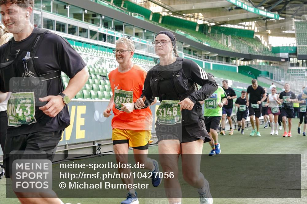13.09.2026 - 21. swb-Marathon Bremen Michael Burmester http://msf.ph/oto/10427056 13.09.2026 13:25:30 Laufen im Stadion 202, 213, 294, 505, 530, 543, 548, 645, 723, 739, 752, 815, 818, 966, 1283, 1410, 1443, 1459, 1463, 1471, 1487, 1491, 1504, 1515, 1530, 1561, 1618, 1744, 1828, 1830, 1944, 1953, 2058, 2059, 2095, 2211, 2267, 2271, 2298, 2308, 2312, 2323, 2354, 2382, 2384, 2483, 2497, 2506, 2508, 2554, 2558, 2571, 2591, 2644, 2656, 2675, 2752, 2762, 2776, 2833, 2878, 2896, 2970, 2981, 3005, 3047, 3062, 3097, 3142, 3172, 3211, 3259, 3298, 3306, 3312, 3329, 3359, 3381, 3390, 3433 meine-sportfotos.de