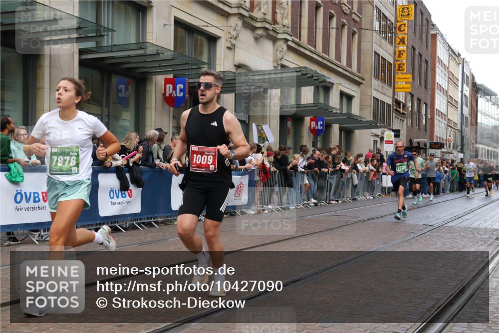 13.09.2026 - 21. swb-Marathon Bremen Strokosch-Dieckow http://msf.ph/oto/10427090 13.09.2026 13:06:57 Ziel 1540, 1863, 2706, 3043, 3118, 3794, 3973, 4743, 4808, 6053, 7636, 7876, 8098, 8980, 9927, 508, 521, 749, 788, 1009, 3127, 3794, 3910, 3973, 4574, 5238, 6784, 6951, 8580, 8888, 9708 meine-sportfotos.de