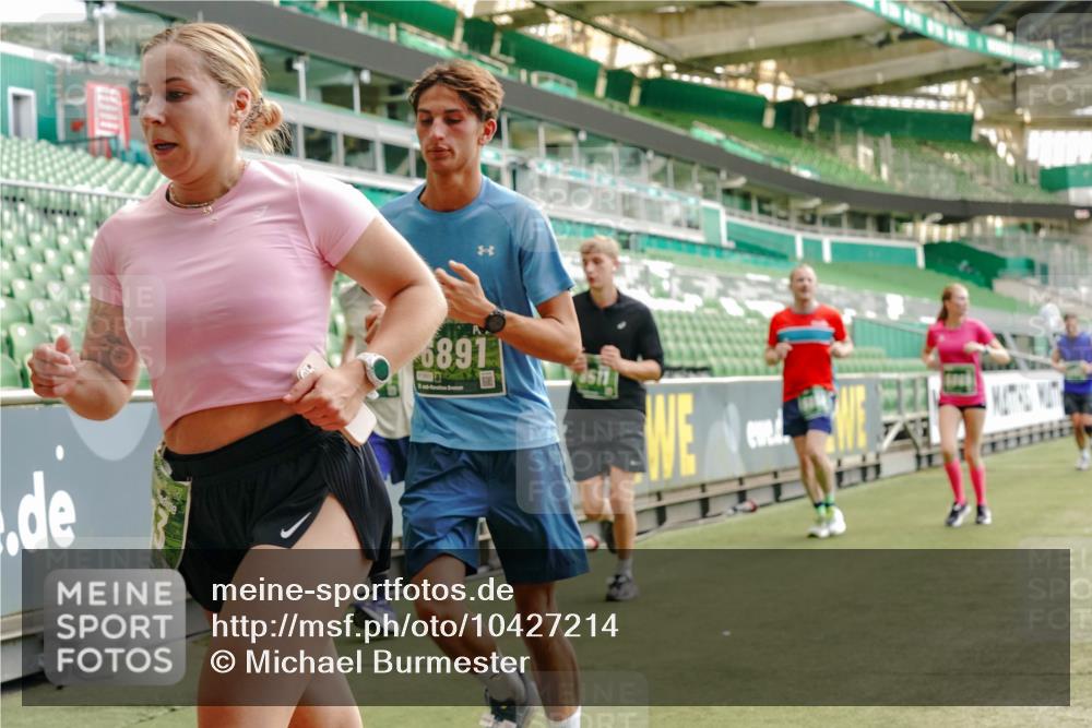 13.09.2026 - 21. swb-Marathon Bremen Michael Burmester http://msf.ph/oto/10427214 13.09.2026 13:02:26 Laufen im Stadion 150, 282, 318, 440, 531, 722, 930, 936, 946, 1006, 1014, 1067, 1163, 1250, 1436, 1448, 1460, 1582, 1611, 1896, 2033, 2047, 2062, 2276, 2292, 2345, 2364, 2370, 2378, 2421, 2491, 2513, 2561, 2627, 2638, 2666, 2668, 2779, 2900, 2987, 3013, 3044, 3114, 3135, 3163, 3164, 3187, 3248, 3258, 3294, 3334, 3372, 3374, 3375, 3392, 3460, 3496, 3526, 3527, 3576, 3585, 3603, 3667, 3721, 3806, 3852, 3893, 3938, 3970, 3983, 4000, 4077, 4133, 4506, 4558 meine-sportfotos.de