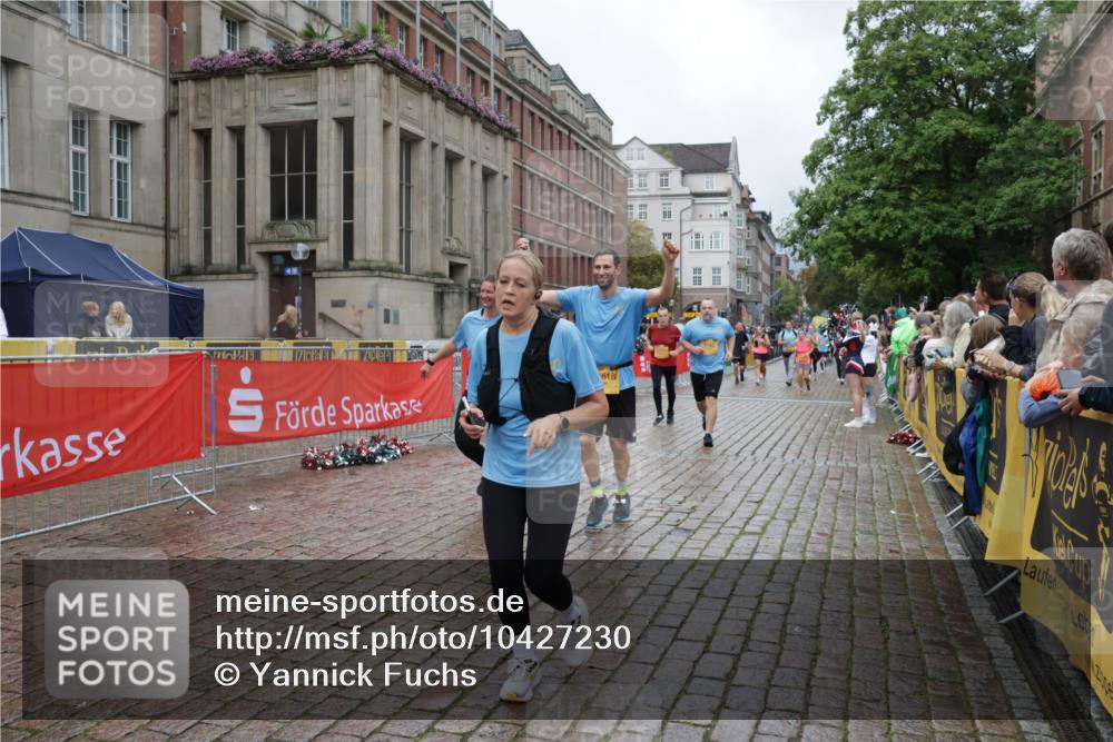 13.09.2026 - Kiel Lauf Yannick Fuchs http://msf.ph/oto/10427230 13.09.2026 11:06:09 Ziel 799, 1111, 1359, 2781, 2782, 3618, 4392, 4980, 5229, 6307, 7045, 7452, 7942, 8163, 8295, 8400, 8452, 9781, 10830, 11028, 11029, 11218, 11372, 12048, 12356, 12646, 12647, 12686, 2959, 3352, 3475, 4058, 4148, 4153, 4392, 4764, 4979, 5187, 5526, 5756, 5925, 6162, 6307, 6668, 6823, 8323, 8498, 8879, 9016, 9279, 9480, 9757, 10386, 10557, 10599, 11049, 11218, 11618, 12012, 12133, 12233, 12356, 12646, 12647, 12649, 458, 560, 631, 710, 824, 2179, 3201, 3966, 4095, 4614, 5141 meine-sportfotos.de