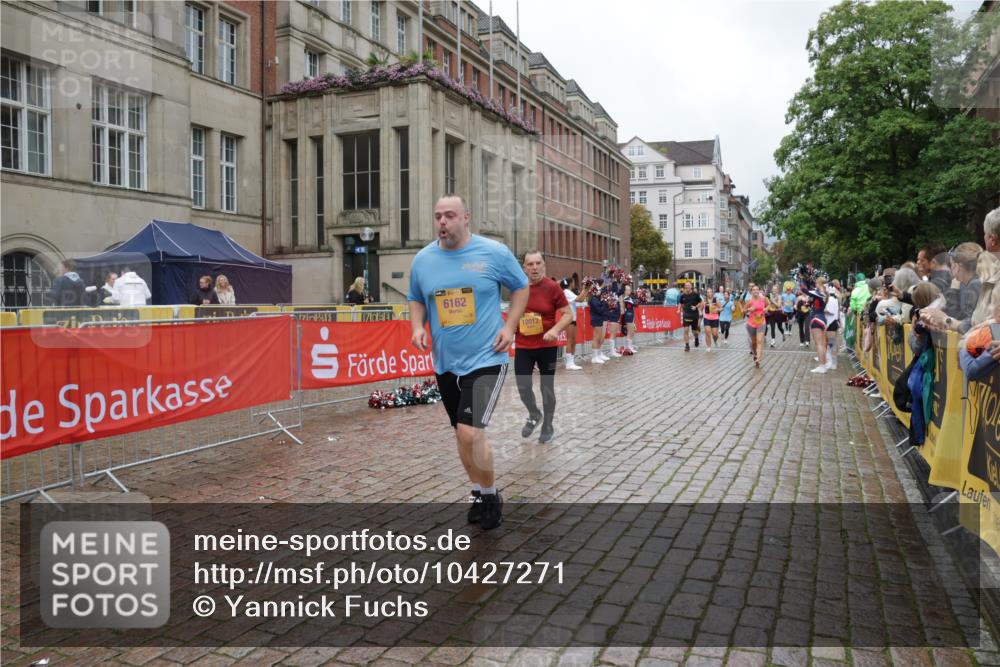 13.09.2026 - Kiel Lauf Yannick Fuchs http://msf.ph/oto/10427271 13.09.2026 11:06:12 Ziel 799, 824, 2781, 2782, 3618, 3966, 7045, 7452, 8163, 8400, 9781, 10143, 10329, 11028, 11029, 12048, 12686, 799, 1111, 1359, 2959, 3475, 3618, 4058, 4148, 4153, 4392, 4764, 4980, 5187, 5229, 5526, 5756, 5925, 6162, 6307, 6668, 6823, 7942, 8295, 8323, 8452, 8498, 8879, 9016, 9279, 9757, 10386, 10557, 10599, 10830, 11049, 11218, 11372, 12012, 12133, 12233, 12356, 12646, 12647, 12649, 219, 458, 560, 631, 710, 2179, 3201, 4095, 4614, 5141 meine-sportfotos.de