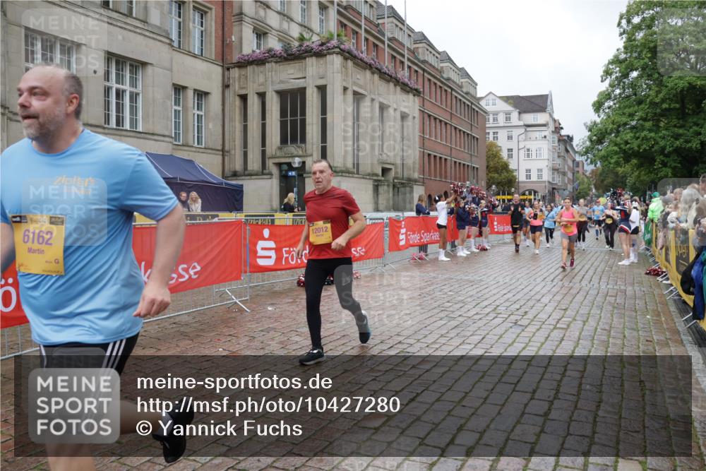 13.09.2026 - Kiel Lauf Yannick Fuchs http://msf.ph/oto/10427280 13.09.2026 11:06:13 Ziel 824, 2781, 2782, 3201, 3966, 4095, 7045, 7452, 8163, 8400, 9781, 10143, 10329, 10537, 11028, 11029, 12048, 12686, 799, 1111, 1359, 2959, 3475, 3618, 4058, 4148, 4153, 4392, 4764, 4980, 5187, 5229, 5526, 5756, 5925, 6162, 6307, 6668, 6823, 7045, 7452, 7942, 8295, 8323, 8452, 8498, 8879, 9016, 9279, 9757, 10386, 10557, 10830, 11049, 11218, 11372, 12012, 12048, 12133, 12233, 12356, 12646, 12647, 12649, 219, 458, 560, 631, 710, 2179, 4614, 5141 meine-sportfotos.de