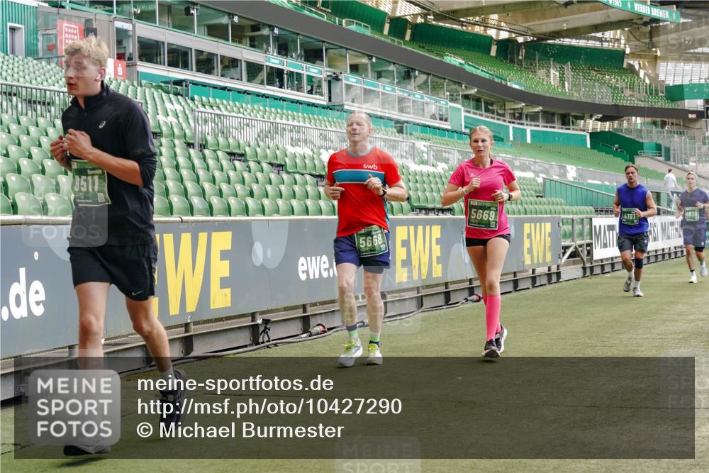 13.09.2026 - 21. swb-Marathon Bremen Michael Burmester http://msf.ph/oto/10427290 13.09.2026 13:02:28 Laufen im Stadion 150, 282, 318, 440, 531, 722, 930, 936, 946, 1006, 1014, 1067, 1163, 1250, 1436, 1448, 1460, 1582, 1611, 1896, 2033, 2047, 2062, 2276, 2292, 2345, 2364, 2370, 2378, 2421, 2491, 2513, 2561, 2627, 2638, 2666, 2668, 2779, 2900, 2987, 3013, 3044, 3114, 3135, 3163, 3164, 3187, 3248, 3258, 3294, 3334, 3372, 3374, 3375, 3392, 3460, 3496, 3526, 3527, 3576, 3585, 3603, 3667, 3721, 3806, 3852, 3893, 3938, 3970, 3983, 4000, 4077, 4133, 4506, 4558 meine-sportfotos.de
