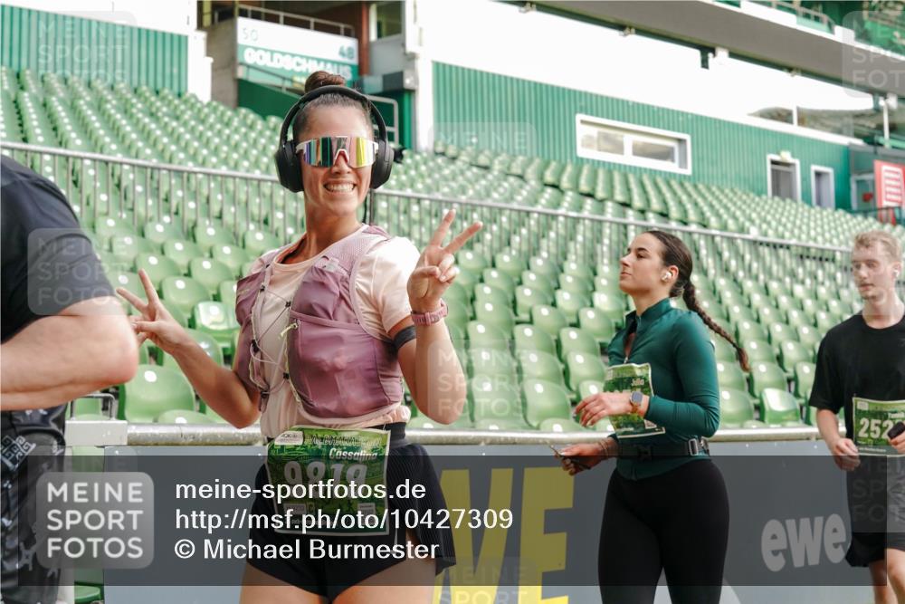 13.09.2026 - 21. swb-Marathon Bremen Michael Burmester http://msf.ph/oto/10427309 13.09.2026 13:25:40 Laufen im Stadion 202, 213, 294, 505, 530, 543, 548, 645, 723, 752, 815, 818, 966, 1283, 1410, 1443, 1459, 1463, 1473, 1487, 1491, 1504, 1515, 1530, 1561, 1618, 1744, 1828, 1830, 1953, 2058, 2059, 2095, 2211, 2267, 2271, 2298, 2308, 2312, 2323, 2354, 2382, 2384, 2483, 2497, 2506, 2508, 2554, 2558, 2591, 2592, 2644, 2656, 2675, 2752, 2762, 2817, 2833, 2878, 2896, 2970, 2981, 3005, 3047, 3062, 3097, 3142, 3172, 3211, 3259, 3298, 3306, 3329, 3359, 3381, 3390, 3433, 3629 meine-sportfotos.de