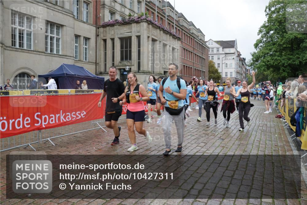 13.09.2026 - Kiel Lauf Yannick Fuchs http://msf.ph/oto/10427311 13.09.2026 11:06:18 Ziel 458, 560, 631, 710, 824, 2179, 3201, 3966, 4095, 4614, 5403, 5435, 6124, 6125, 6754, 8163, 8299, 8400, 8429, 9781, 10143, 10329, 10497, 10537, 10841, 11028, 11029, 12686, 799, 1111, 1359, 2781, 2782, 2959, 3475, 3618, 4058, 4148, 4153, 4392, 4764, 4980, 5187, 5229, 5526, 5756, 5925, 6307, 6668, 6823, 7045, 7452, 7942, 8295, 8323, 8452, 8498, 8879, 9016, 9279, 9757, 10386, 10557, 10830, 11049, 11218, 11372, 12048, 12133, 12233, 12356, 12646, 12647, 12649, 219, 5141 meine-sportfotos.de