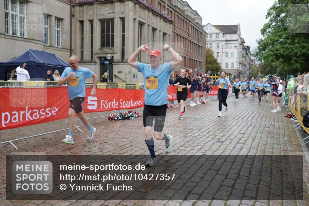 13.09.2026 - Kiel Lauf Yannick Fuchs http://msf.ph/oto/10427357 13.09.2026 11:06:22 Ziel 458, 560, 631, 710, 824, 2179, 3201, 3966, 4095, 4614, 5141, 5403, 5435, 6124, 6125, 6754, 8163, 8299, 8400, 8429, 9781, 10143, 10329, 10497, 10537, 10545, 10841, 11028, 11029, 11900, 12195, 12686, 799, 1111, 1359, 2781, 2782, 3475, 3618, 4058, 4392, 4980, 5187, 5229, 5756, 5925, 6307, 6823, 7045, 7452, 7942, 8295, 8323, 8452, 8879, 9016, 9279, 9757, 10830, 11218, 11372, 12048, 12133, 12356, 12646, 12647, 12649, 219 meine-sportfotos.de