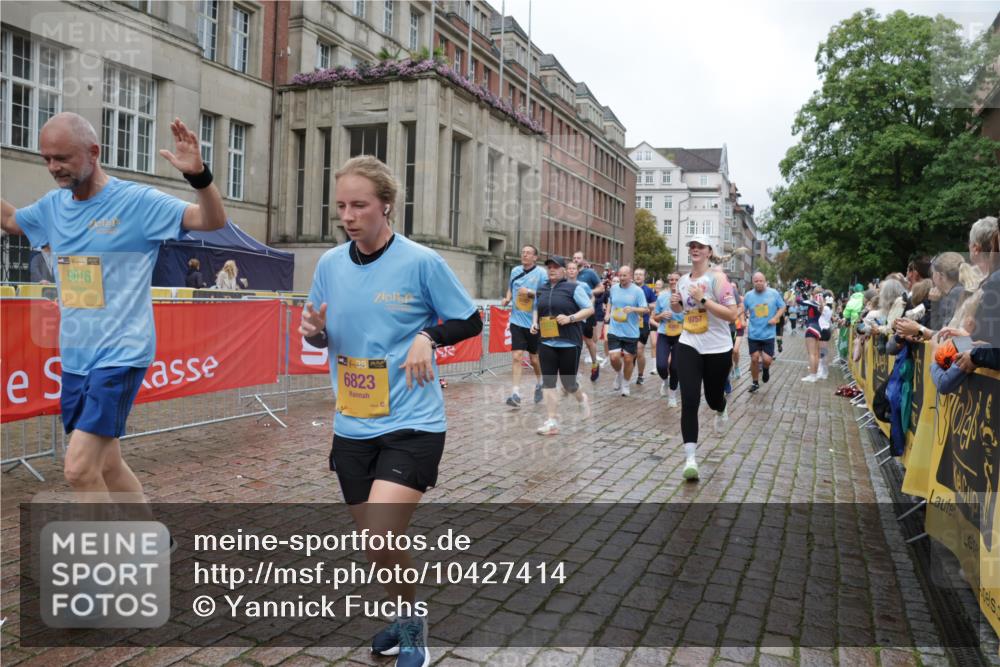 13.09.2026 - Kiel Lauf Yannick Fuchs http://msf.ph/oto/10427414 13.09.2026 11:06:30 Ziel 219, 458, 560, 710, 805, 2179, 3712, 4614, 5141, 5403, 5435, 6124, 8299, 9022, 9182, 9830, 10497, 10545, 11900, 12188, 12195, 458, 631, 710, 799, 824, 1111, 1359, 2781, 2782, 3201, 3475, 3618, 3966, 4095, 4392, 4980, 5187, 5229, 5756, 6125, 6307, 6754, 6823, 7045, 7452, 7942, 8163, 8295, 8400, 8429, 8452, 9016, 9757, 9781, 10143, 10329, 10537, 10830, 10841, 11028, 11029, 11218, 11372, 12048, 12133, 12356, 12646, 12647, 12686, 3213, 7145, 8029, 8822 meine-sportfotos.de