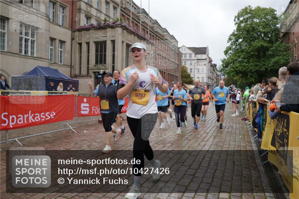 13.09.2026 - Kiel Lauf Yannick Fuchs http://msf.ph/oto/10427426 13.09.2026 11:06:31 Ziel 219, 560, 805, 2179, 3712, 4421, 4614, 5141, 5403, 5435, 6124, 7008, 8299, 9022, 9182, 9830, 10497, 10545, 11900, 12188, 12195, 458, 631, 710, 799, 824, 1111, 1359, 2179, 2781, 2782, 3201, 3618, 3966, 4095, 4392, 4980, 5187, 5229, 5403, 5435, 6125, 6307, 6754, 7045, 7452, 7942, 8163, 8295, 8400, 8429, 8452, 9757, 9781, 10143, 10329, 10537, 10830, 10841, 11028, 11029, 11218, 11372, 12048, 12133, 12356, 12646, 12647, 12686, 3213, 6931, 7145, 8029, 8822 meine-sportfotos.de