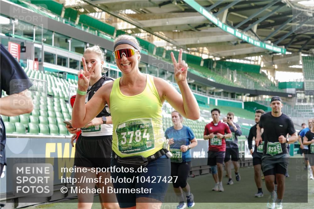 13.09.2026 - 21. swb-Marathon Bremen Michael Burmester http://msf.ph/oto/10427427 13.09.2026 13:25:44 Laufen im Stadion 202, 213, 294, 505, 530, 543, 548, 645, 723, 815, 818, 966, 1077, 1283, 1410, 1443, 1459, 1463, 1473, 1487, 1491, 1504, 1515, 1530, 1561, 1618, 1744, 1828, 1830, 1953, 2058, 2059, 2095, 2211, 2267, 2271, 2298, 2308, 2312, 2323, 2354, 2382, 2384, 2497, 2506, 2508, 2554, 2558, 2576, 2591, 2592, 2644, 2656, 2675, 2752, 2762, 2817, 2833, 2878, 2896, 2970, 2981, 3005, 3047, 3062, 3097, 3142, 3172, 3211, 3259, 3298, 3306, 3329, 3359, 3381, 3390, 3433, 3629 meine-sportfotos.de