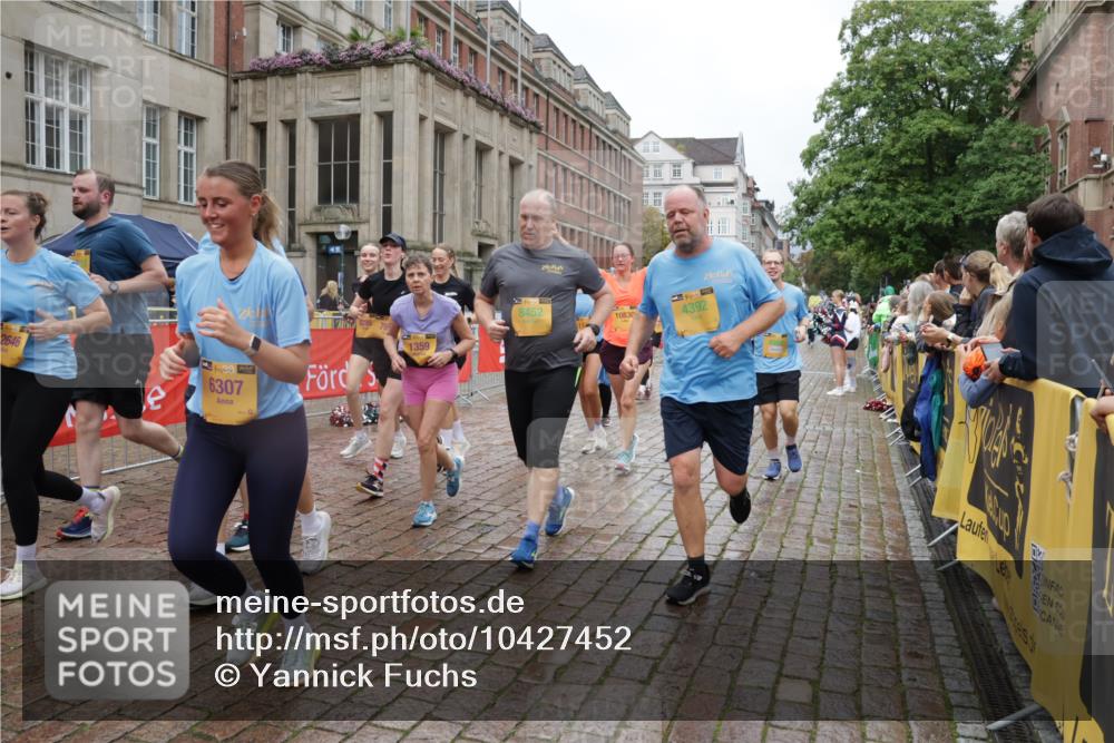 13.09.2026 - Kiel Lauf Yannick Fuchs http://msf.ph/oto/10427452 13.09.2026 11:06:33 Ziel 219, 560, 805, 3712, 4312, 4421, 4614, 5141, 7008, 7664, 9022, 9182, 9830, 10497, 10545, 11900, 12188, 12195, 458, 560, 631, 710, 799, 824, 1111, 1359, 2179, 2781, 2782, 3201, 3618, 3966, 4095, 4392, 4614, 4980, 5187, 5229, 5403, 5435, 6124, 6125, 6307, 6754, 7045, 7452, 7942, 8163, 8295, 8299, 8400, 8429, 8452, 9781, 10143, 10329, 10497, 10537, 10830, 10841, 11028, 11029, 11218, 11372, 12048, 12133, 12356, 12646, 12647, 12686, 2041, 3213, 6931, 7145, 8029, 8822, 9467 meine-sportfotos.de
