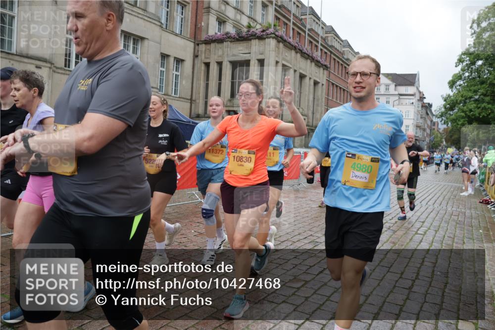 13.09.2026 - Kiel Lauf Yannick Fuchs http://msf.ph/oto/10427468 13.09.2026 11:06:35 Ziel 219, 805, 3712, 4312, 4421, 5141, 5565, 7008, 7664, 8704, 9022, 9182, 9830, 11559, 11900, 12188, 458, 560, 631, 710, 799, 824, 1111, 1359, 2179, 2781, 2782, 3201, 3618, 3966, 4095, 4614, 4980, 5141, 5229, 5403, 5435, 6124, 6125, 6754, 7045, 7452, 7942, 8163, 8295, 8299, 8400, 8429, 8452, 9781, 10143, 10329, 10497, 10537, 10545, 10830, 10841, 11028, 11029, 11372, 12048, 12195, 12686, 2041, 3213, 4683, 6931, 7145, 7329, 8029, 8822, 9218, 9467, 9729, 799, 7045, 7452, 12048 meine-sportfotos.de