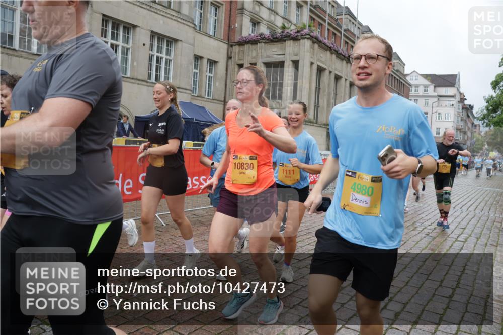 13.09.2026 - Kiel Lauf Yannick Fuchs http://msf.ph/oto/10427473 13.09.2026 11:06:35 Ziel 219, 805, 3712, 4312, 4421, 5141, 5565, 7008, 7664, 8704, 9022, 9182, 9830, 11559, 11900, 12188, 458, 560, 631, 710, 799, 824, 1111, 1359, 2179, 2781, 2782, 3201, 3618, 3966, 4095, 4614, 4980, 5141, 5229, 5403, 5435, 6124, 6125, 6754, 7045, 7452, 7942, 8163, 8295, 8299, 8400, 8429, 8452, 9781, 10143, 10329, 10497, 10537, 10545, 10830, 10841, 11028, 11029, 11372, 12048, 12195, 12686, 2041, 3213, 4683, 6931, 7145, 7329, 8029, 8822, 9218, 9467, 9729, 799, 7045, 7452, 12048 meine-sportfotos.de