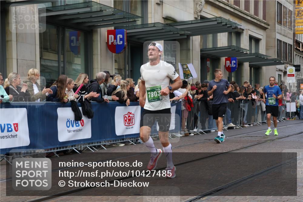 13.09.2026 - 21. swb-Marathon Bremen Strokosch-Dieckow http://msf.ph/oto/10427485 13.09.2026 13:07:21 Ziel 819, 969, 2135, 4732, 4852, 4990, 5570, 5976, 7558, 7803, 8060, 8467, 8611, 8737, 9035, 9356, 1540, 1863, 2706, 3043, 3118, 3794, 3973, 4743, 4808, 6053, 7636, 7876, 8098, 8980, 9708, 9927 meine-sportfotos.de