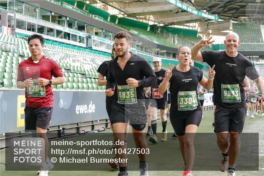 13.09.2026 - 21. swb-Marathon Bremen Michael Burmester http://msf.ph/oto/10427503 13.09.2026 13:25:46 Laufen im Stadion 202, 213, 294, 505, 530, 543, 645, 723, 815, 818, 966, 1077, 1283, 1410, 1443, 1459, 1463, 1473, 1487, 1491, 1504, 1515, 1530, 1561, 1618, 1744, 1828, 1830, 1953, 2058, 2059, 2095, 2211, 2267, 2271, 2298, 2308, 2312, 2323, 2354, 2382, 2384, 2497, 2506, 2508, 2554, 2558, 2576, 2591, 2592, 2644, 2656, 2675, 2752, 2762, 2817, 2833, 2878, 2896, 2965, 2970, 2981, 3005, 3047, 3062, 3097, 3142, 3172, 3211, 3259, 3298, 3306, 3329, 3359, 3381, 3390, 3433, 3629 meine-sportfotos.de