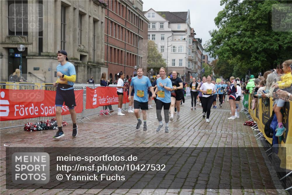 13.09.2026 - Kiel Lauf Yannick Fuchs http://msf.ph/oto/10427532 13.09.2026 11:06:45 Ziel 3213, 4312, 4421, 5565, 7008, 7145, 7664, 8029, 8704, 8822, 11559, 219, 458, 560, 631, 710, 805, 824, 2179, 3201, 3712, 3966, 4095, 4614, 5141, 5403, 5435, 6124, 6125, 6754, 8163, 8299, 8400, 8429, 9022, 9182, 9781, 9830, 10143, 10329, 10497, 10537, 10545, 10841, 11028, 11029, 11900, 12188, 12195, 12686, 1294, 1894, 2041, 3004, 3401, 4683, 4945, 5527, 6541, 6931, 7329, 7741, 8911, 9218, 9467, 9729, 10591, 2781, 2782, 7045, 7452, 8163, 12048 meine-sportfotos.de