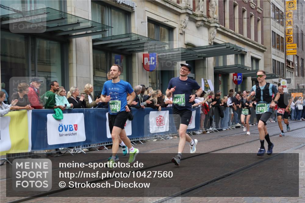 13.09.2026 - 21. swb-Marathon Bremen Strokosch-Dieckow http://msf.ph/oto/10427560 13.09.2026 13:07:24 Ziel 819, 969, 2135, 4732, 4852, 4990, 5570, 5976, 7558, 7803, 8467, 8611, 8737, 9035, 9356, 1540, 1863, 2706, 3043, 3118, 4743, 4808, 6053, 7636, 7876, 8060, 8098, 8980, 9927 meine-sportfotos.de