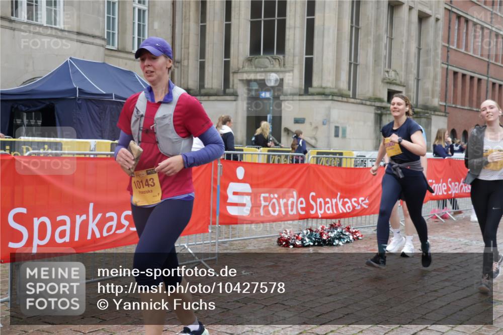 13.09.2026 - Kiel Lauf Yannick Fuchs http://msf.ph/oto/10427578 13.09.2026 11:06:50 Ziel 2041, 3213, 4683, 5565, 6931, 7145, 7329, 8029, 8704, 8822, 9218, 9467, 9729, 11559, 219, 458, 560, 631, 710, 805, 824, 2179, 3201, 3712, 3966, 4095, 4312, 4421, 4614, 5141, 5403, 5435, 5565, 6124, 6125, 6754, 7008, 7664, 8299, 8429, 8704, 9022, 9182, 9830, 10143, 10329, 10497, 10537, 10545, 10841, 11559, 11900, 12188, 12195, 1294, 1894, 3004, 3401, 4945, 5527, 6541, 6734, 7741, 8911, 10591, 10977, 11481, 824, 3201, 3966, 4095, 8163, 8400, 9781 meine-sportfotos.de