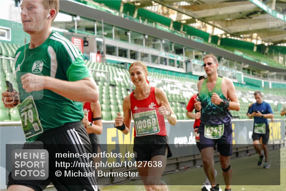 13.09.2026 - 21. swb-Marathon Bremen Michael Burmester http://msf.ph/oto/10427638 13.09.2026 13:02:38 Laufen im Stadion 150, 282, 531, 722, 762, 930, 936, 940, 946, 1006, 1014, 1067, 1163, 1250, 1436, 1448, 1460, 1582, 1611, 1896, 2033, 2047, 2062, 2276, 2292, 2345, 2364, 2378, 2421, 2491, 2513, 2638, 2666, 2668, 2779, 2900, 2934, 2987, 3013, 3044, 3114, 3135, 3163, 3164, 3187, 3248, 3258, 3294, 3334, 3360, 3372, 3374, 3375, 3392, 3460, 3496, 3526, 3527, 3576, 3585, 3597, 3603, 3667, 3721, 3806, 3846, 3852, 3893, 3938, 3970, 3983, 4000, 4077, 4133, 4506, 4558 meine-sportfotos.de