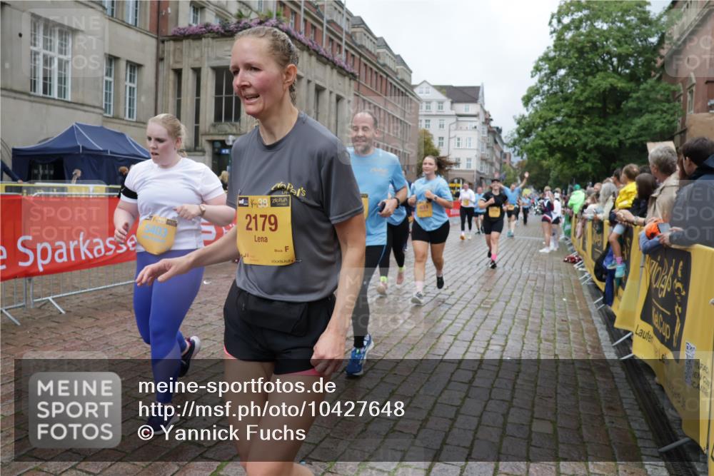 13.09.2026 - Kiel Lauf Yannick Fuchs http://msf.ph/oto/10427648 13.09.2026 11:06:56 Ziel 1894, 2041, 3213, 4683, 4945, 6541, 6931, 7145, 7329, 8029, 8822, 8911, 9218, 9467, 9729, 10591, 219, 560, 805, 2179, 3712, 4312, 4421, 4614, 5141, 5403, 5435, 5565, 6124, 7008, 7145, 7664, 8299, 8704, 9022, 9182, 9830, 10497, 10545, 11559, 11900, 12188, 12195, 102, 583, 1294, 2305, 3004, 3401, 5527, 6265, 6734, 7741, 10762, 10977, 11481, 12412, 458, 560, 631, 710, 824, 2179, 3201, 3966, 4095, 4614, 5403, 5435, 6124, 6125, 6754, 8299, 8400, 8429, 9781, 10497, 10545, 12195 meine-sportfotos.de