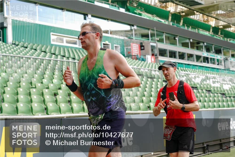 13.09.2026 - 21. swb-Marathon Bremen Michael Burmester http://msf.ph/oto/10427677 13.09.2026 13:02:39 Laufen im Stadion 150, 282, 531, 722, 762, 930, 936, 940, 946, 1006, 1014, 1067, 1163, 1250, 1436, 1448, 1460, 1582, 1611, 1896, 2033, 2047, 2062, 2276, 2292, 2345, 2364, 2378, 2421, 2491, 2513, 2625, 2638, 2666, 2668, 2779, 2900, 2934, 2987, 3013, 3044, 3114, 3135, 3163, 3164, 3187, 3248, 3258, 3294, 3334, 3360, 3372, 3374, 3392, 3460, 3496, 3510, 3526, 3527, 3576, 3585, 3597, 3603, 3667, 3721, 3806, 3846, 3852, 3859, 3893, 3938, 3970, 3983, 4000, 4077, 4133, 4506, 4558 meine-sportfotos.de