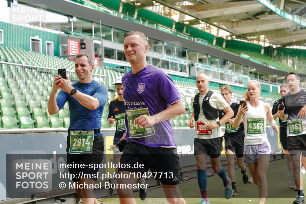 13.09.2026 - 21. swb-Marathon Bremen Michael Burmester http://msf.ph/oto/10427713 13.09.2026 13:02:40 Laufen im Stadion 150, 282, 531, 596, 722, 762, 930, 936, 940, 946, 1006, 1014, 1067, 1163, 1250, 1436, 1448, 1458, 1460, 1582, 1611, 1896, 2033, 2047, 2062, 2276, 2292, 2345, 2364, 2378, 2421, 2491, 2513, 2625, 2638, 2666, 2668, 2779, 2900, 2934, 2987, 3013, 3044, 3114, 3135, 3163, 3164, 3187, 3248, 3258, 3294, 3334, 3360, 3372, 3374, 3392, 3460, 3496, 3510, 3526, 3527, 3576, 3585, 3597, 3603, 3667, 3721, 3806, 3846, 3852, 3859, 3893, 3938, 3970, 3983, 4000, 4077, 4133, 4506, 4558 meine-sportfotos.de