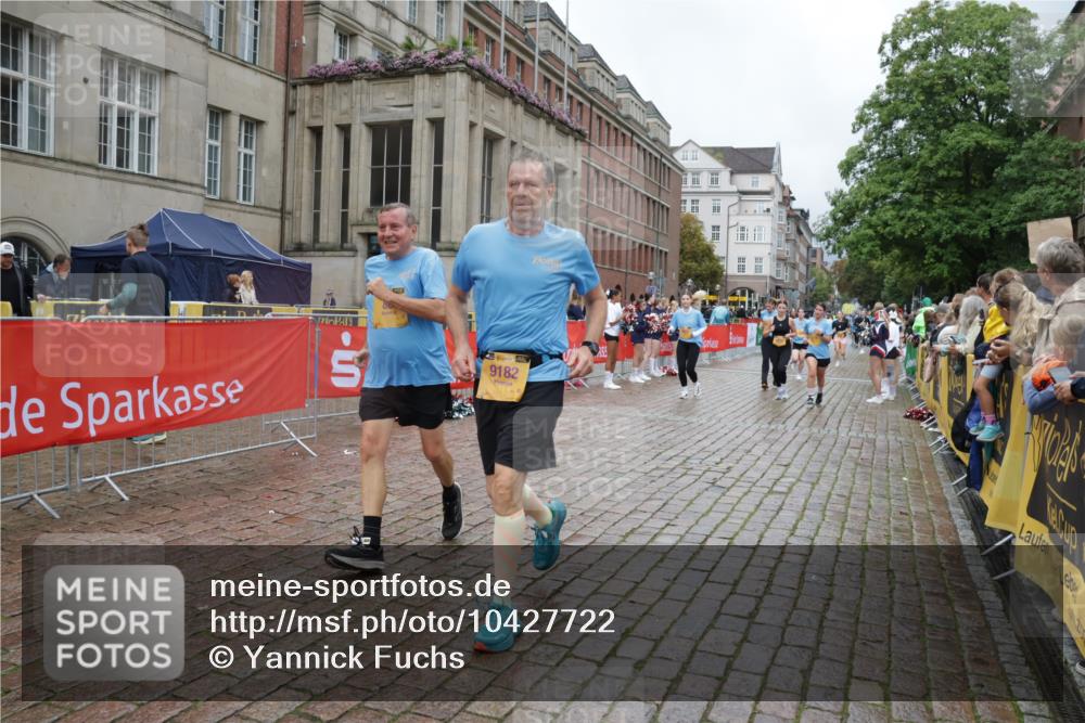 13.09.2026 - Kiel Lauf Yannick Fuchs http://msf.ph/oto/10427722 13.09.2026 11:07:02 Ziel 1294, 1894, 2041, 3004, 3401, 4683, 4945, 5527, 6541, 6734, 7329, 7741, 8911, 9218, 9467, 9729, 10591, 10977, 219, 805, 3213, 3712, 4312, 4421, 5565, 6931, 7008, 7145, 7664, 8029, 8704, 8822, 9022, 9182, 9467, 9830, 11559, 11900, 12188, 102, 583, 733, 2305, 5561, 5901, 6265, 6726, 9125, 10762, 10924, 11443, 11481, 12412, 458, 560, 710, 805, 2179, 4614, 5141, 5403, 5435, 6124, 8299, 9182, 10497, 10545, 11900, 12195 meine-sportfotos.de